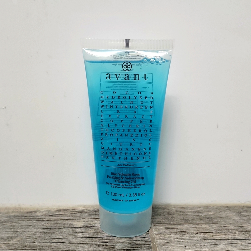 Avant  Blue volcanic stone purifying cleansing gel